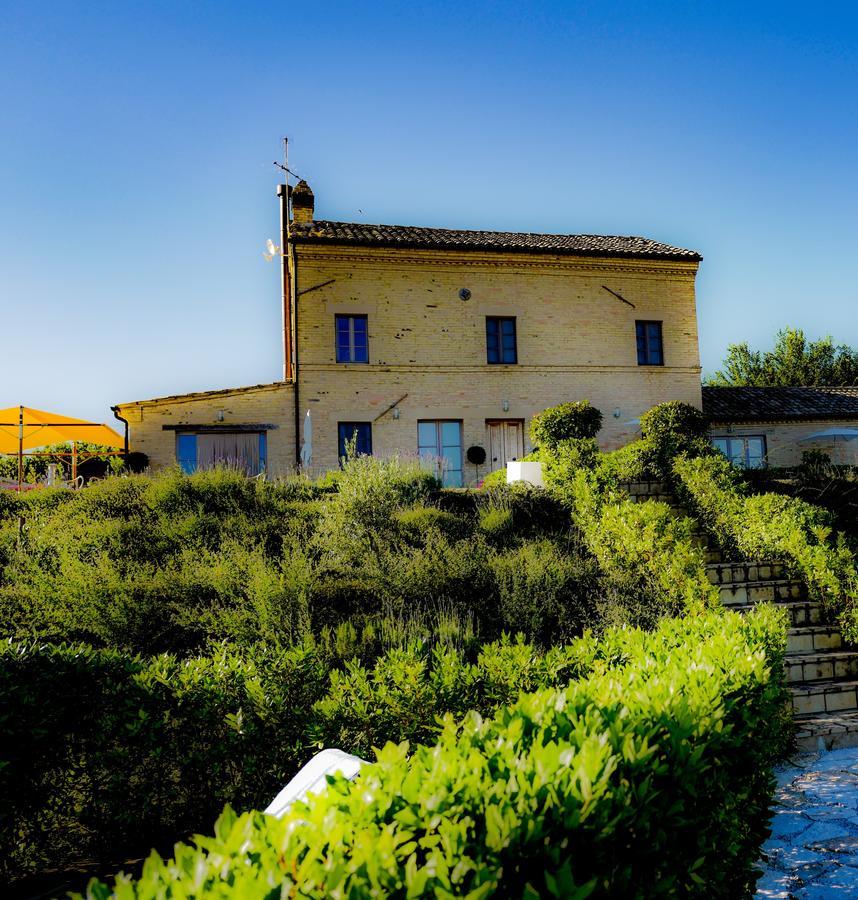 Montegiorgio Casa San Ruffino Bed & Breakfast エクステリア 写真
